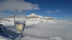 Snow chilled Prosecco please!