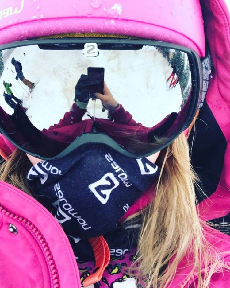 Buying Ski Goggles Top tips to choose the right pair ChaletFinder Blog