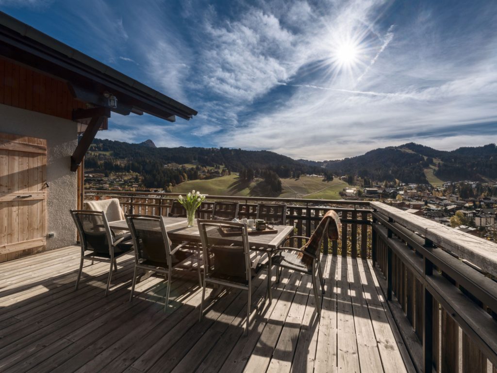 Dining balcony at Chalet 345