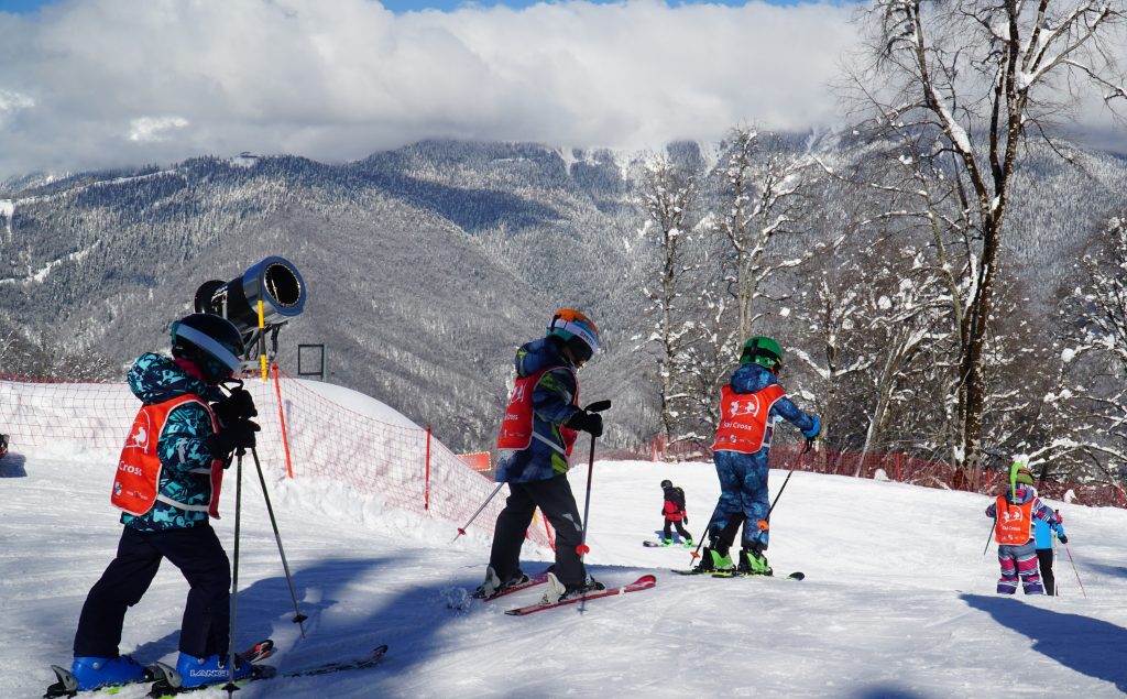 Tips For Sending Kids to Ski School 