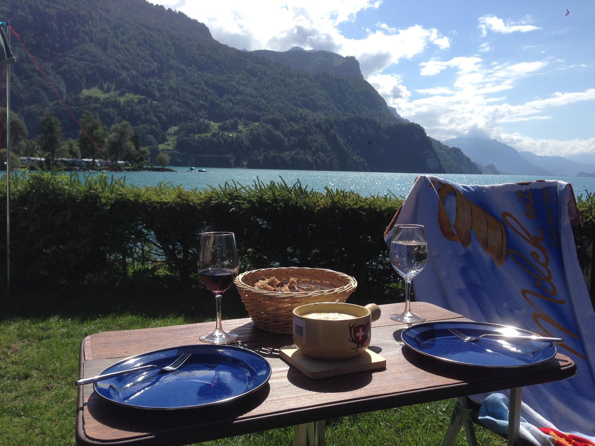 Blog - The Ultimate Foodie Guide: Classic French Mountain Dishes You Need to Try